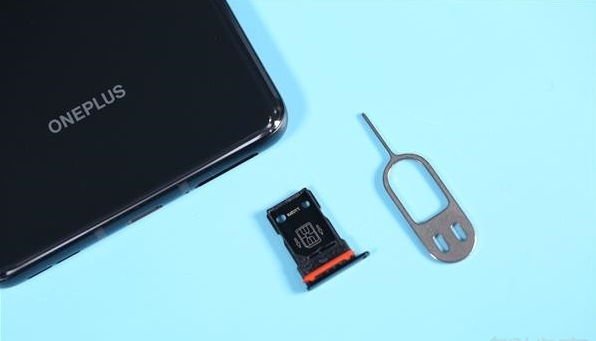 一加8pro支持内存卡扩展吗？
