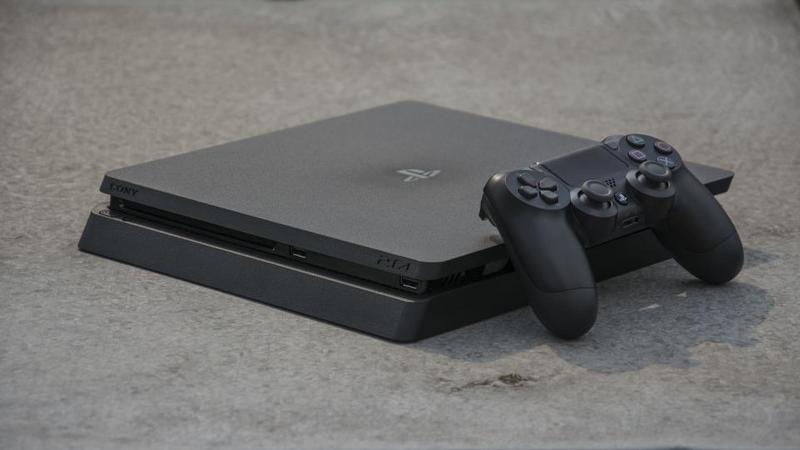 PS5发售不到半年，PS4却即将停产？