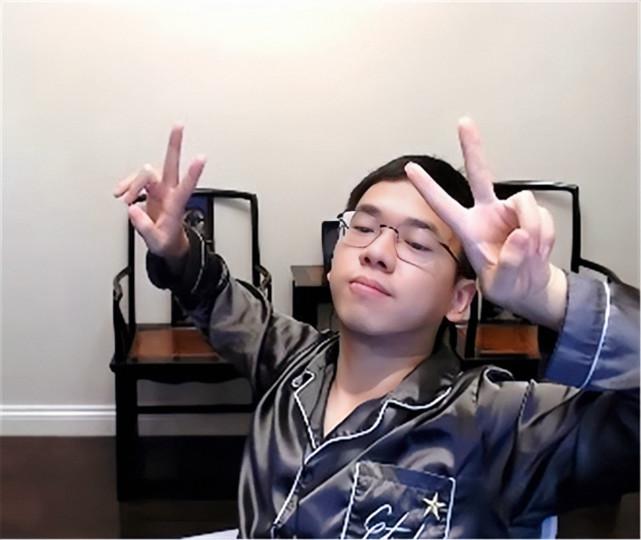 DNF:似雨幽离真的脱坑了？群内发图有亮点，或不跟狂人争第一剑魂
