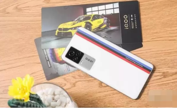 iqoo7是双卡双待吗？
