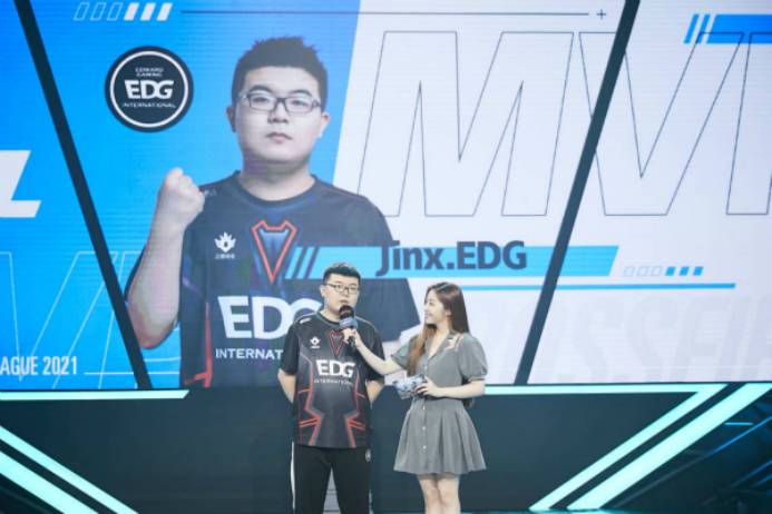 季后赛首秀力克强敌！EDG新老交替效果显著