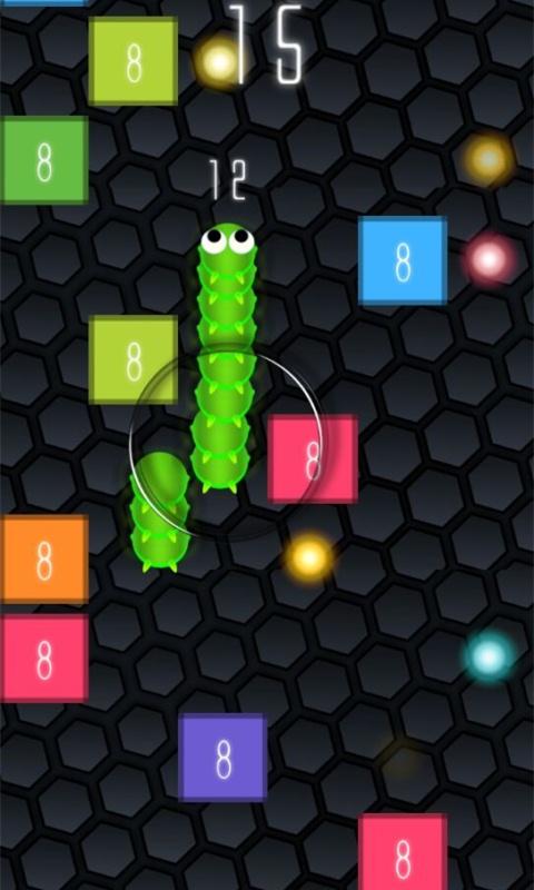 滑行的贪吃蛇小游戏