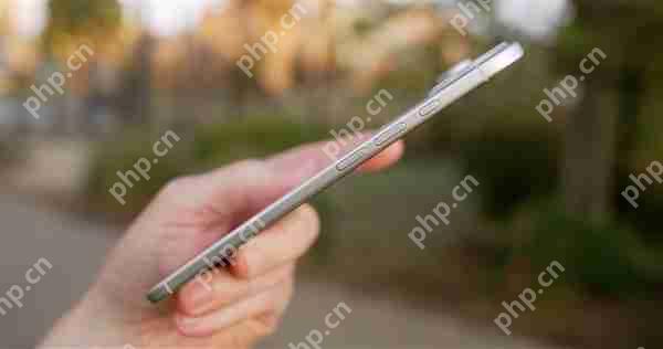 苹果iPhone 17全系机模上手：Air新机薄到极致