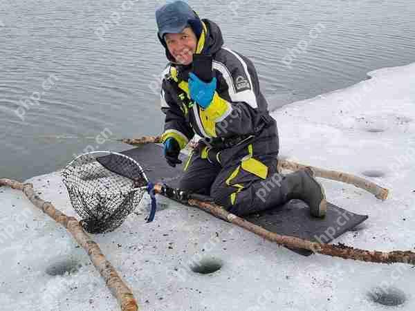  冰河奇迹！三星 S23 Ultra 浸泡 3 米深水下 5 小时仍存活 