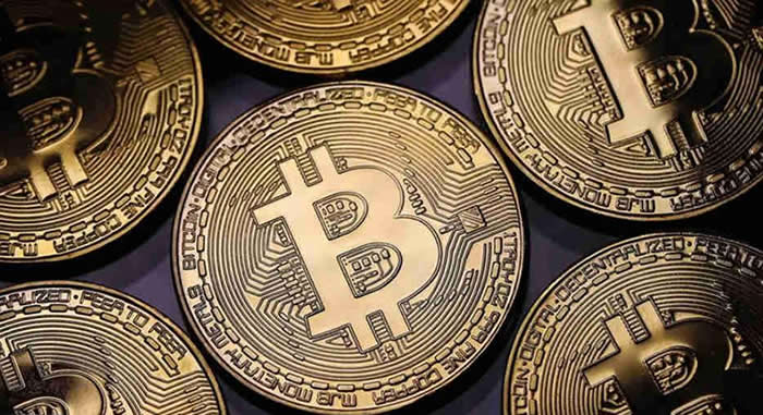 深度分析:新手小白现在可以入手比特币吗？风险大吗？