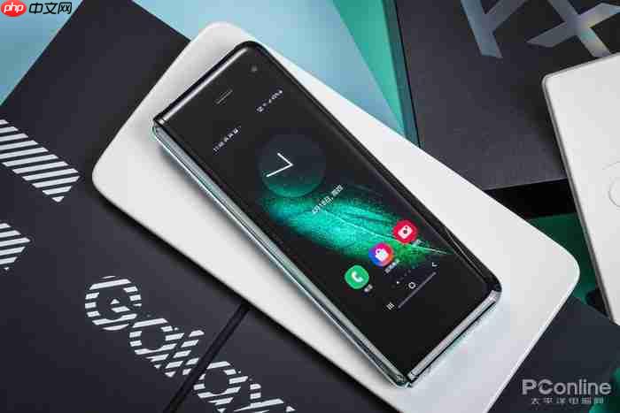  从翻盖机到折叠屏，手机形态也开始了“文艺复兴”？