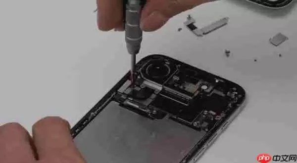 拆完iPhone Air后 我觉得苹果还有牙膏能挤
