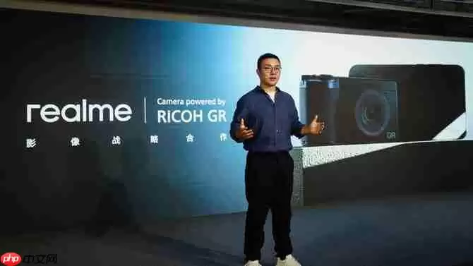 真我 × 理光 GR 影像群访：用 GR 街拍哲学，陪年轻人玩出有态度的个性影像