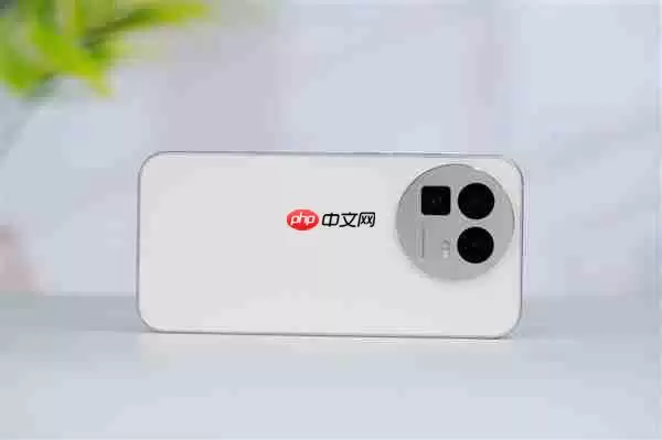 不同风格镜头模组对比