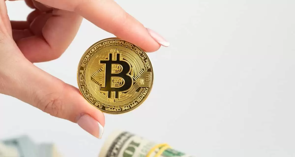 比特币是什么？比特币价格预测2025-2040年