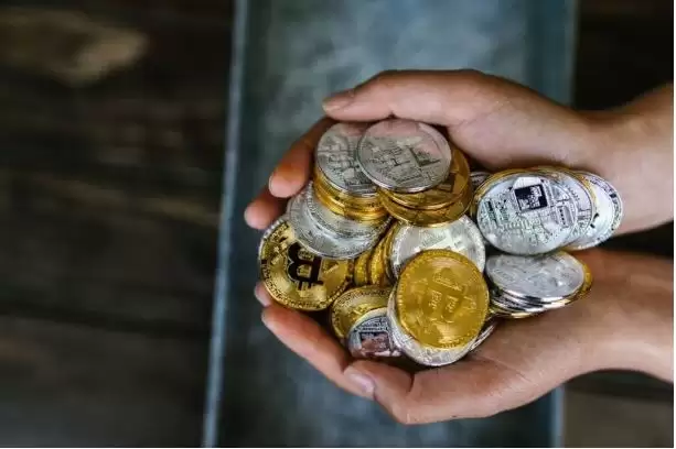 什么是DeFi(去中心化金融)?它是如何运作的?关于DeFi(去中心化金融)全面指南