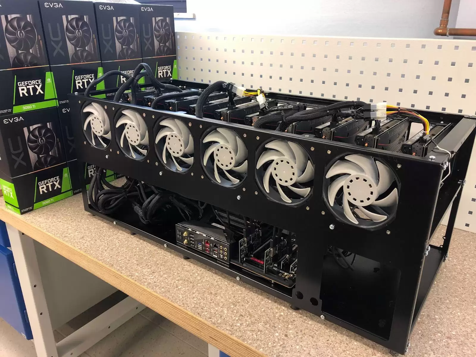 什么是加密货币挖矿？它的运作原理是什么？