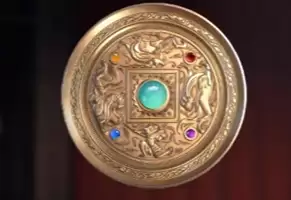 文物‘秦王照骨镜’展示