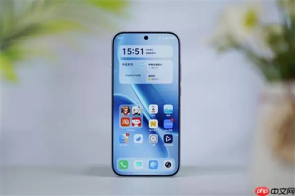 iQOO Z11 Turbo图赏：7600mAh超薄电池，续航与手感兼得