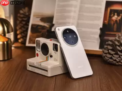 OPPO Find X9 Ultra渲染图曝光：拼接设计配超大电池，支持13.2倍光变