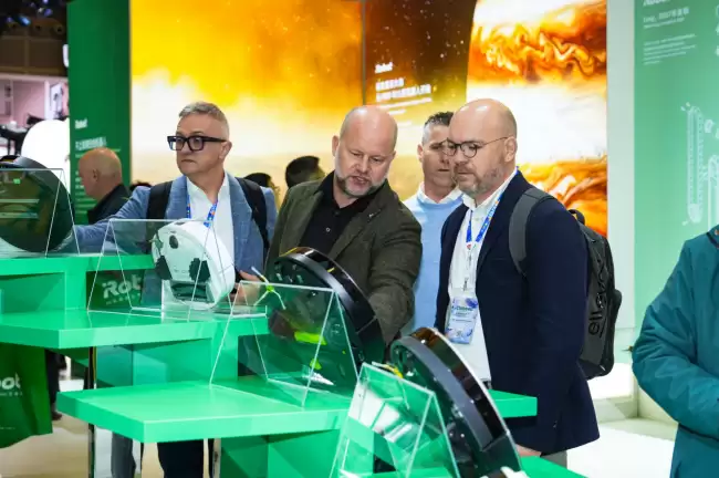 iRobot 荣获 AWE2026 艾普兰创新奖三十余载技术积淀引领行业新征程