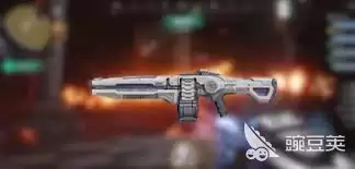 逆战未来纯白至上插件如何搭配