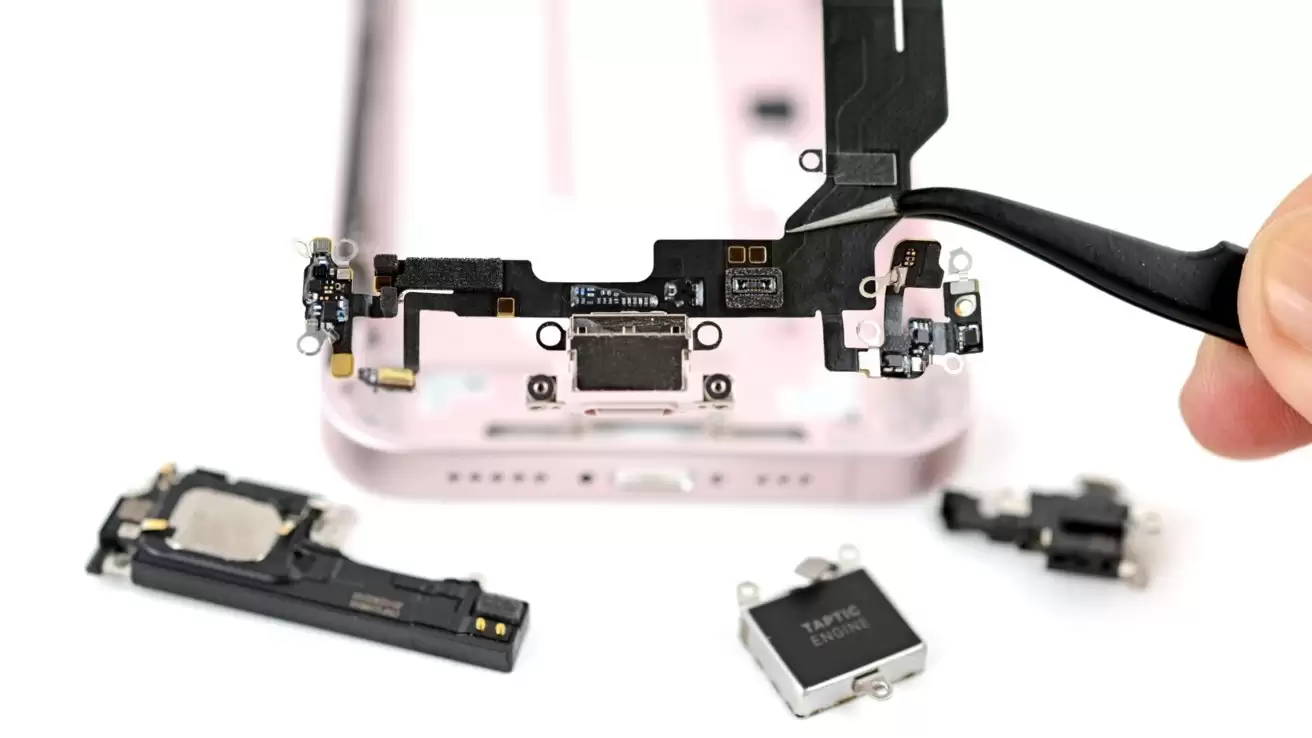 iFixit 拆解苹果 iPhone 17e:跨代拼装零件几乎无故障