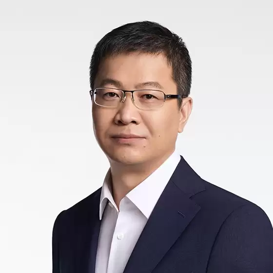 卢伟冰谈小米手机为何还没涨价:公司产品很多元化,暂时可以自己去抗