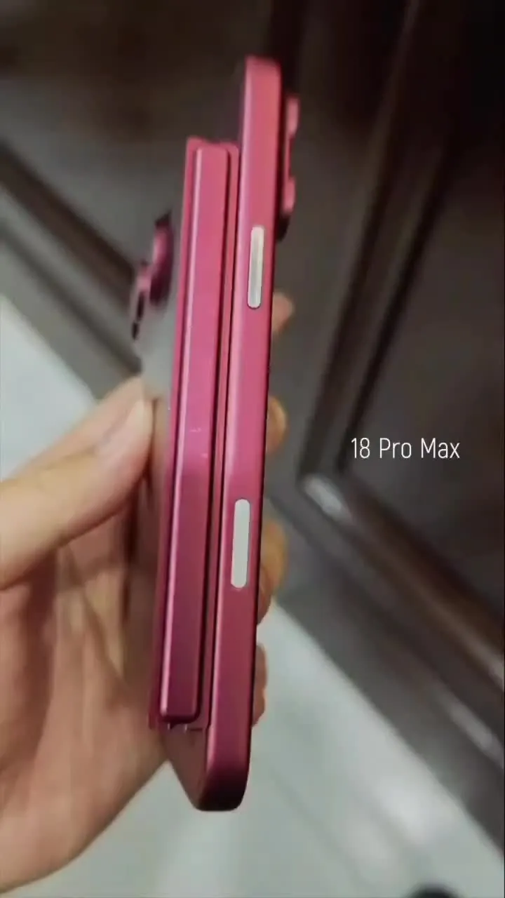 苹果 iPhone Fold、iPhone 18 Pro / Max 机模曝光