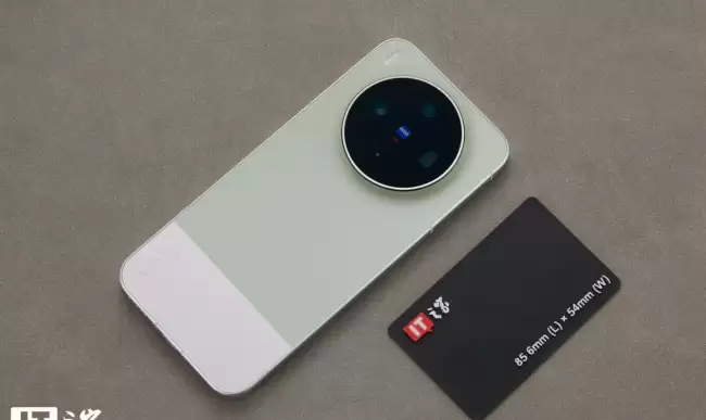 vivo X300s 手机维修配件价格发布主板起价2680元电池199元