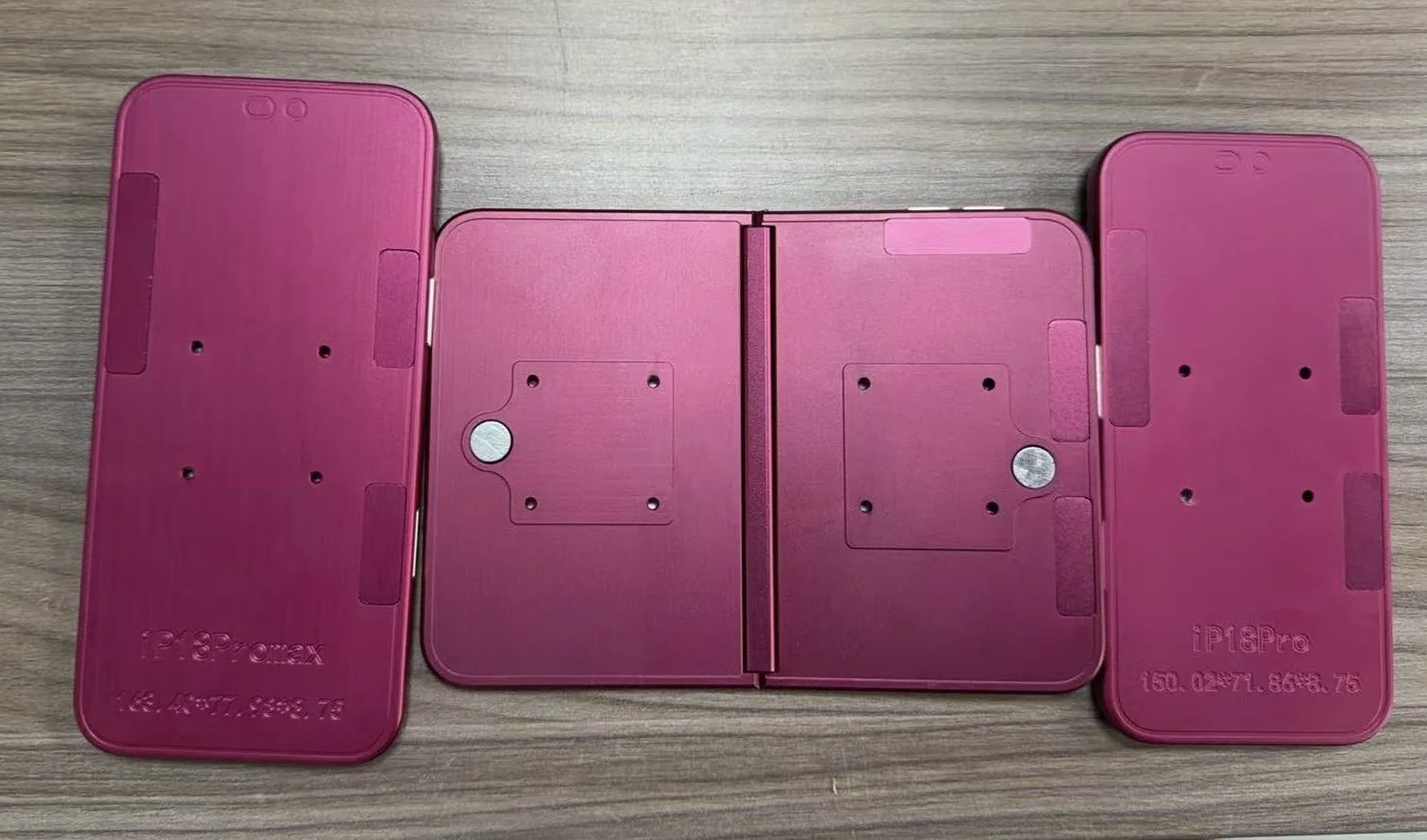 苹果 iPhone Fold、iPhone 18 Pro / Max 机模曝光