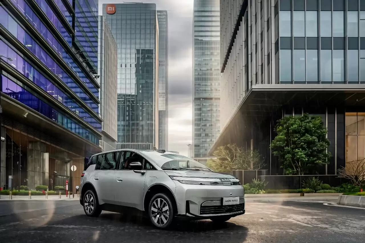 文远知行与广汽合作首车亮相，WRD 3.0赋能埃安N60