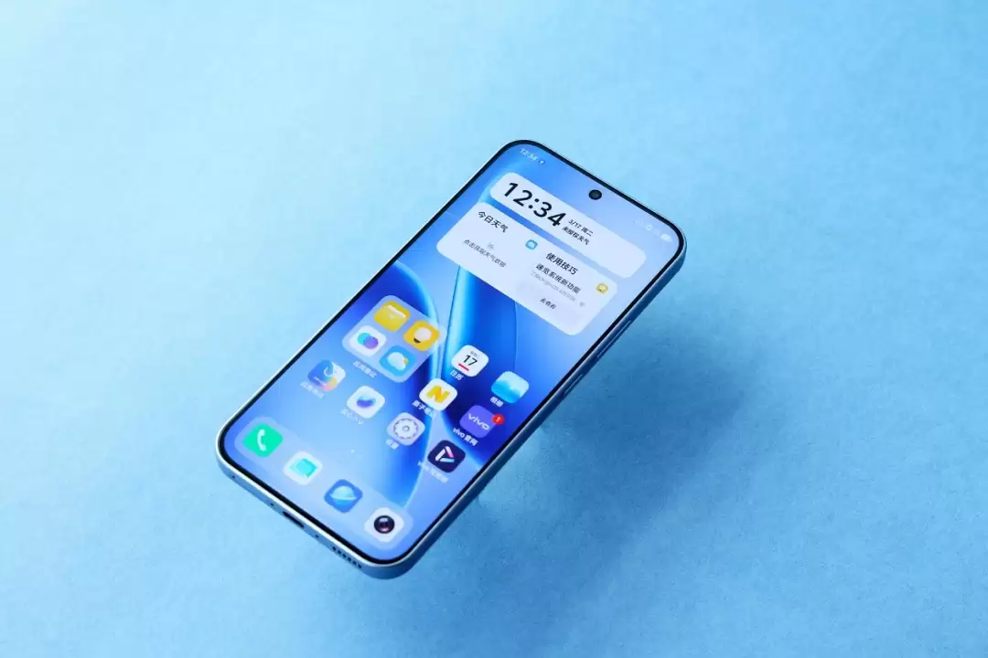 iQOO Z11评测：续航高刷双封神 重新定义中端机体验