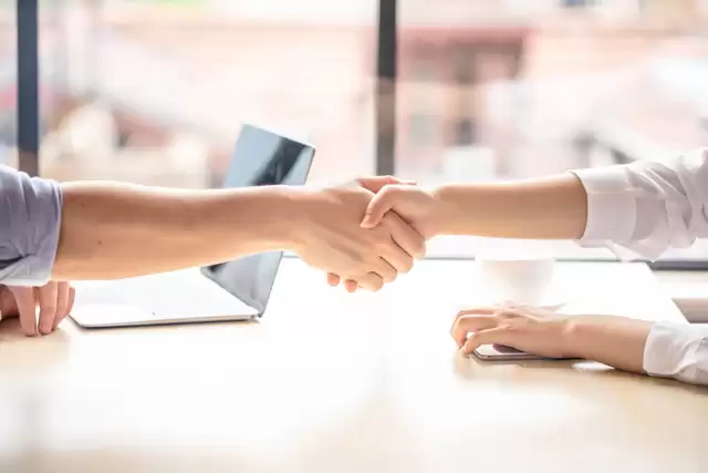 别再只会加事务了：用 Java 从 0 构建高并发抢票系统，彻底吃透死锁与隔离级别