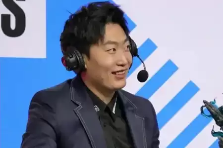 管泽元谈韩服疑似Ai选手：他的操作很“干净” 几乎不会做多余的动作