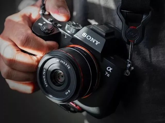 单反和微单买哪个好？关键有 8 点不同之处