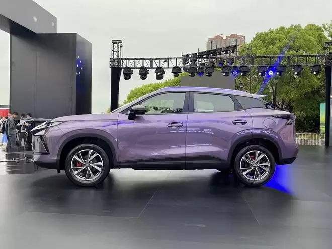 8155芯片+L2智驾 瑞虎5运动版上市 置换补贴价6.79万元起