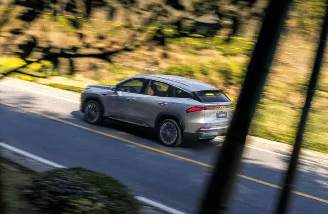 操控给力综合续航1730km 吉利银河M7预售13.98万起