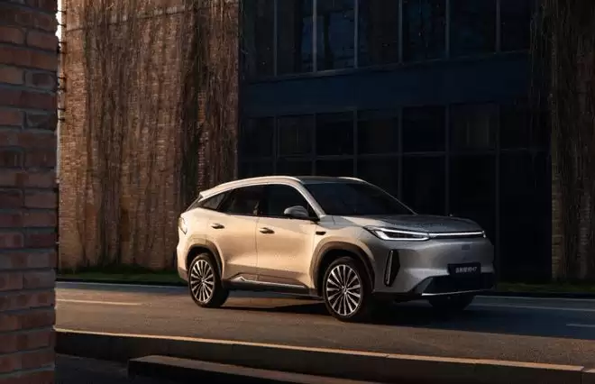 操控给力综合续航1730km 吉利银河M7预售13.98万起