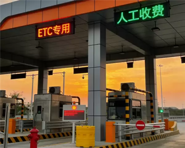 不取卡、不停车直接过！5月1日起河南实施高速通行新政 官方回应