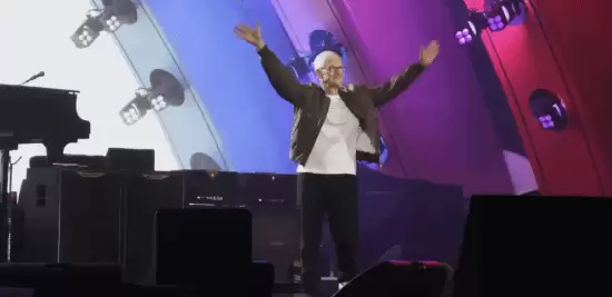 库克笑嘻了!苹果品牌忠诚度创新高 安卓用户纷纷转投