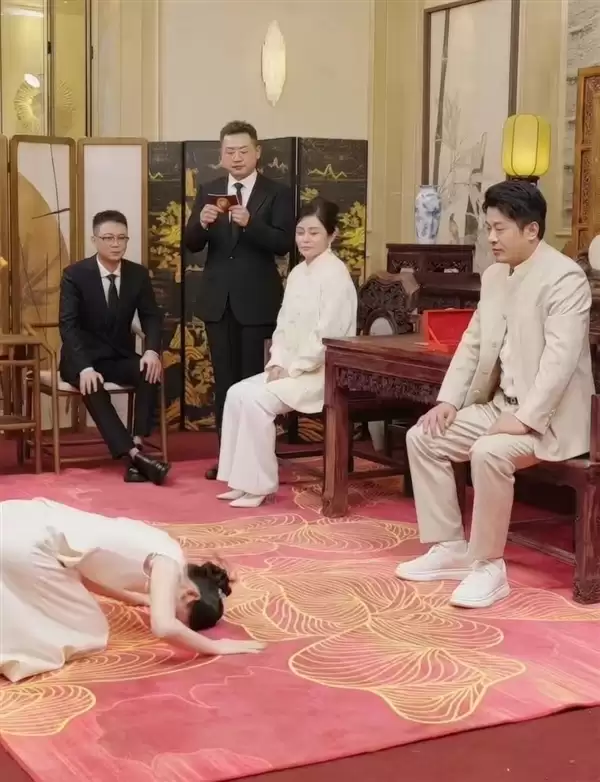 辛巴否认五次退网：三次系账号封禁 谁能证明把命给谁