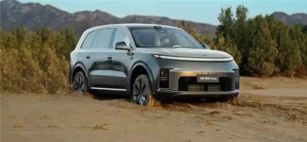 预售55.98万元 全新理想L9 Livis车展首发：李想亲测车门防夹