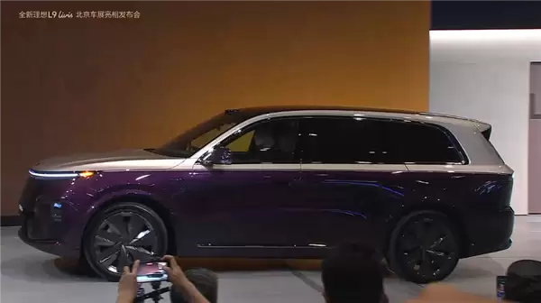 预售55.98万元 全新理想L9 Livis车展首发：李想亲测车门防夹