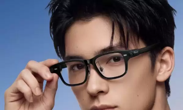 千问AI眼镜S1宣布正式开售：双目显示+热插拔换电