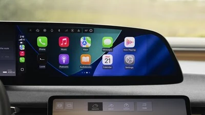 Lucid 将 Apple CarPlay 与 Android Auto 支持扩展至 Gravity 电动 SUV