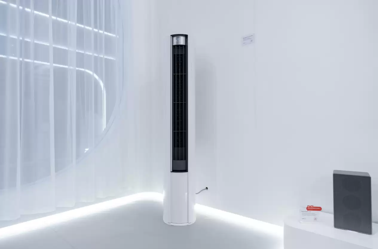 高智感的家小米科技家电创新展登录 AWE 中国家电及消费电子博览会