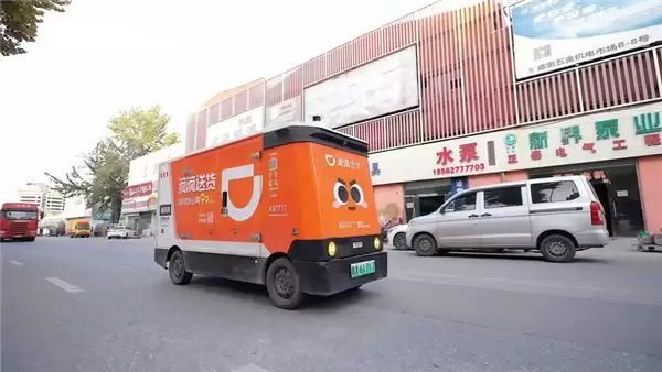 解构新石器即时配送：如何用“服务”撬动万亿城配市场