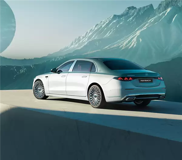 全球超豪轿车王者！新一代迈巴赫S级全球首秀：辅助驾驶、12缸发动机上车