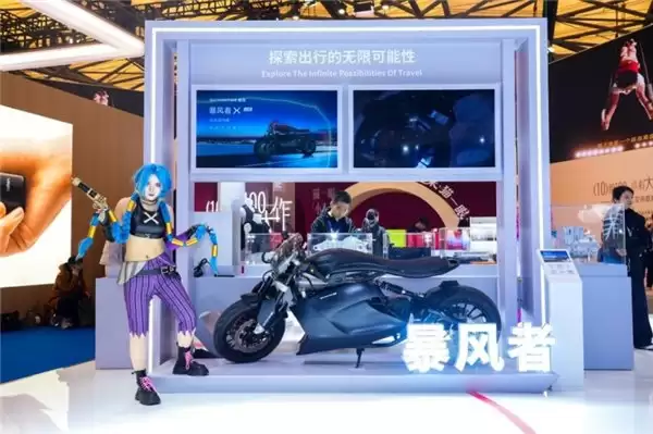 首驱科技携全球首款具身化智能出行产品亮相 AWE2026 全维首创技术定义智能出行新标杆