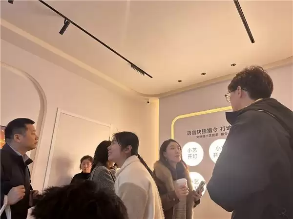 小豚当家携鲸瞳家族新品亮相华为 AWE 展台，解锁全场景人车家互联