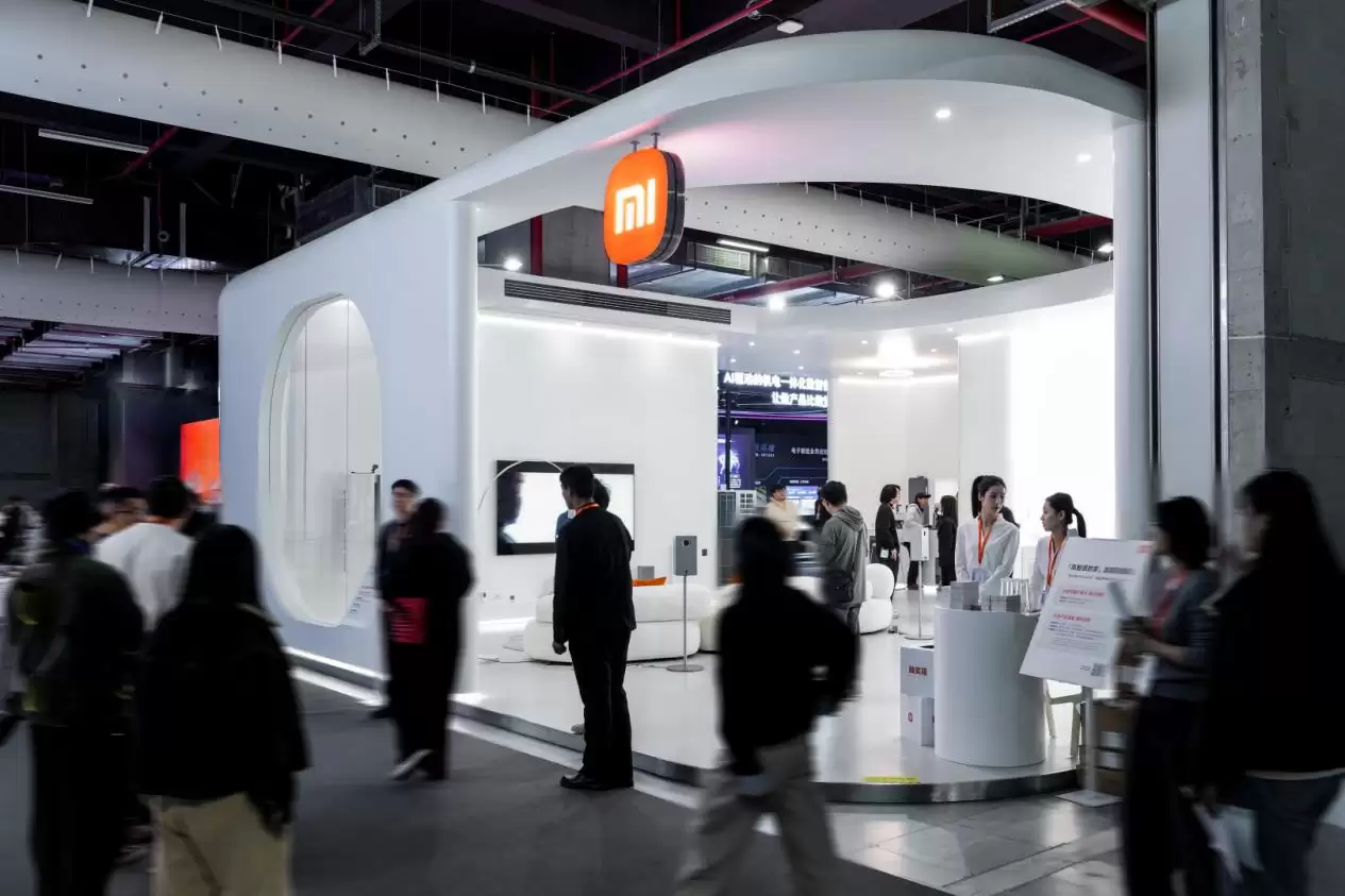 高智感的家小米科技家电创新展登录 AWE 中国家电及消费电子博览会