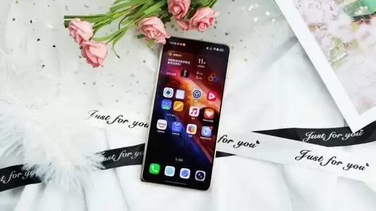 2026 年最值得买的折叠屏手机荣耀 Magic V6 焕新出发