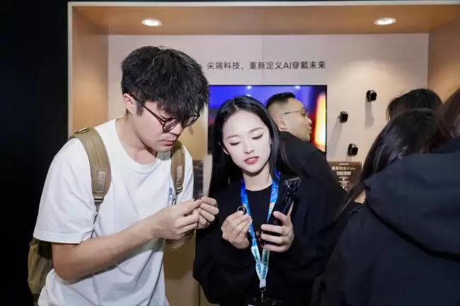 追觅戒指 Glow 重磅亮相 AWE2026，技术创新引发现场体验热潮