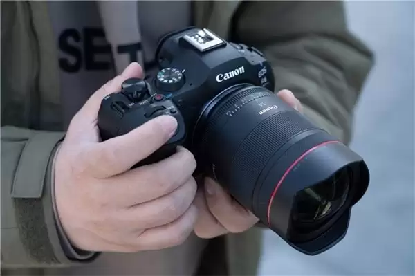 CP+ 2026 佳能研发团队专访 光学突破、概念探索与 PowerShot 三十载焕新